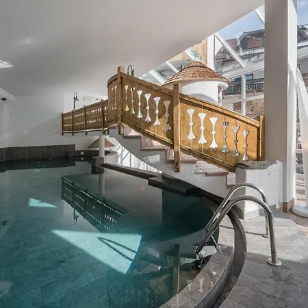 Muehlenerhof Hotel 4*